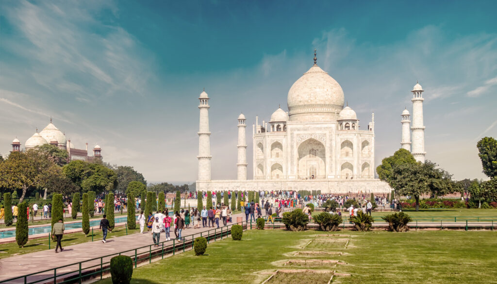 Taj Mahal wide angle view